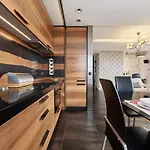 Luxurious Walonska With Underground Garage By Renters Wrocław