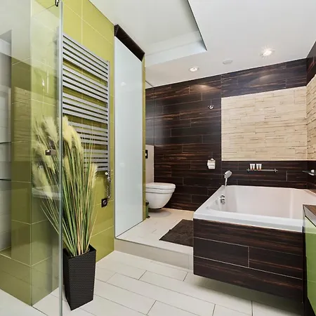 Luxurious Walonska With Underground Garage By Renters Apartman Wrocław