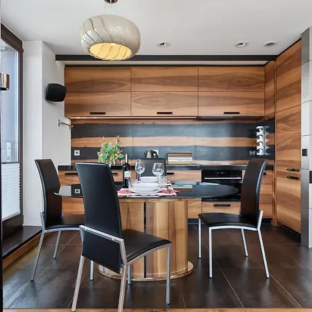 Apartment Luxurious Walonska With Underground Garage By Renters *
