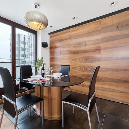 Apartamento Luxurious Walonska With Underground Garage By Renters
