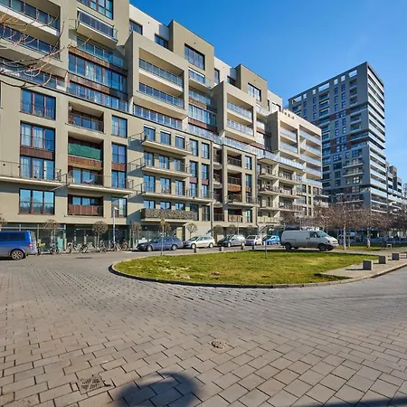 Luxurious Walonska With Underground Garage By Renters Apartamento *